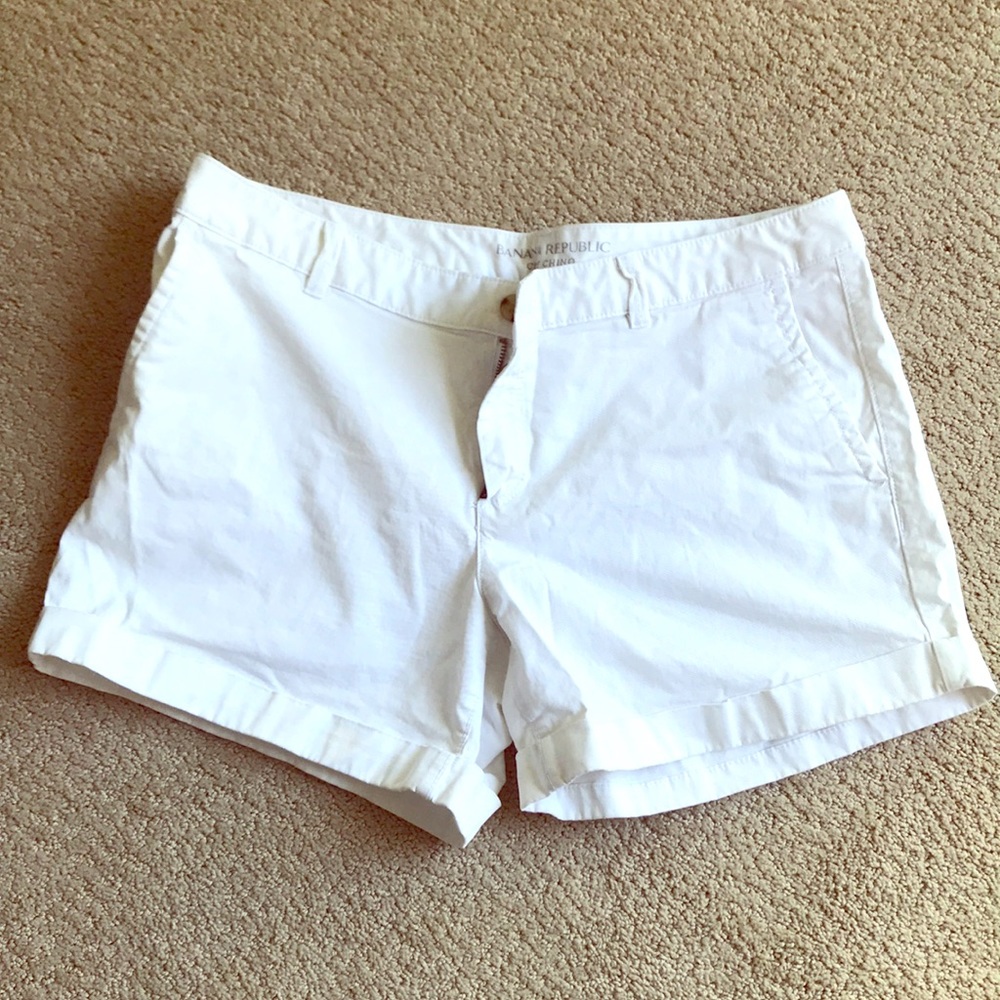White chino shorts
